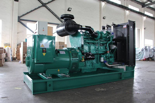 河池320kw康明斯柴油发电车出租_COPY_COPY