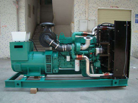 河池1100kw康明斯柴油发电机组
